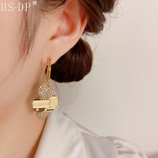 Fashionable Diamond Metal Disc Tassel Earrings