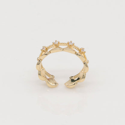 Crown fan design ring